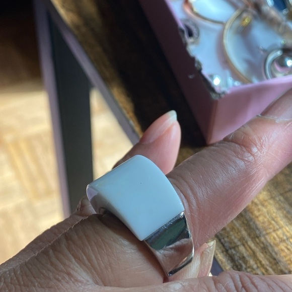 White Wearable Tech Ring - Picture 3 of 6